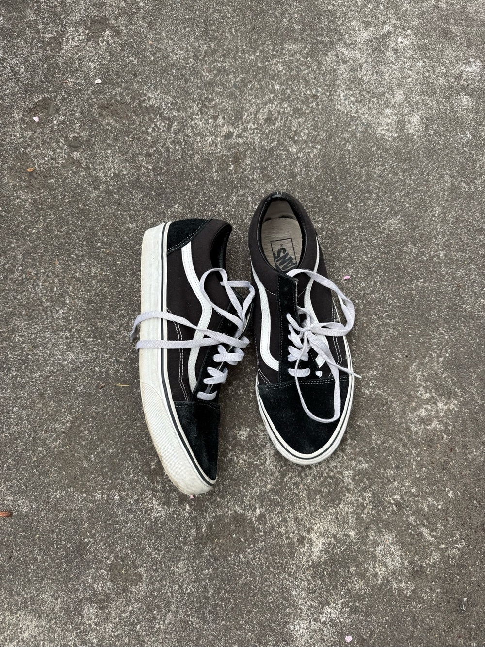 Vans Old Skool Black/White Skate Shoes